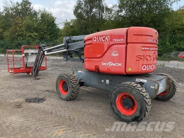 SkyJack SJ51AJ Bomliftar