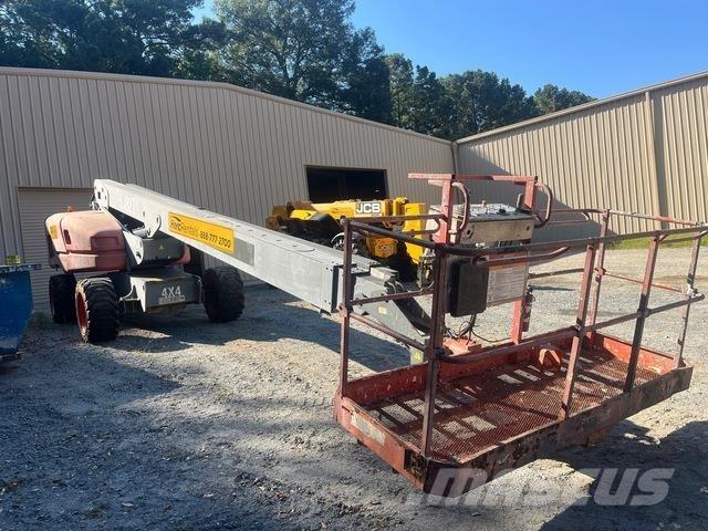 SkyJack SJ82T Teleskop bomliftar