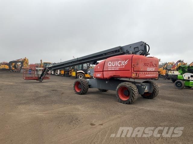 SkyJack SJ86T Teleskop bomliftar
