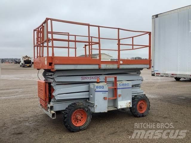 SkyJack SJ8841 Saxliftar