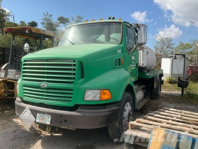 Sterling A9513 Slamsugningsbil