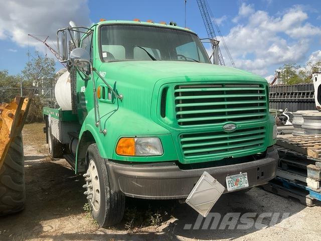 Sterling A9513 Slamsugningsbil