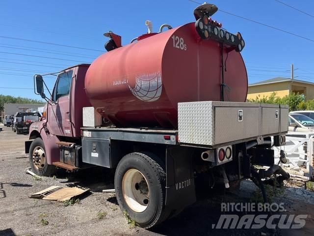 Sterling L7500 Slamsugningsbil