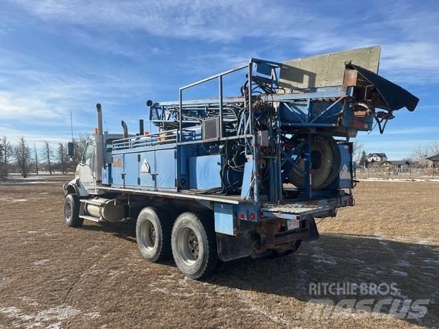 Sterling L9500 Lastbilar med borraggregat