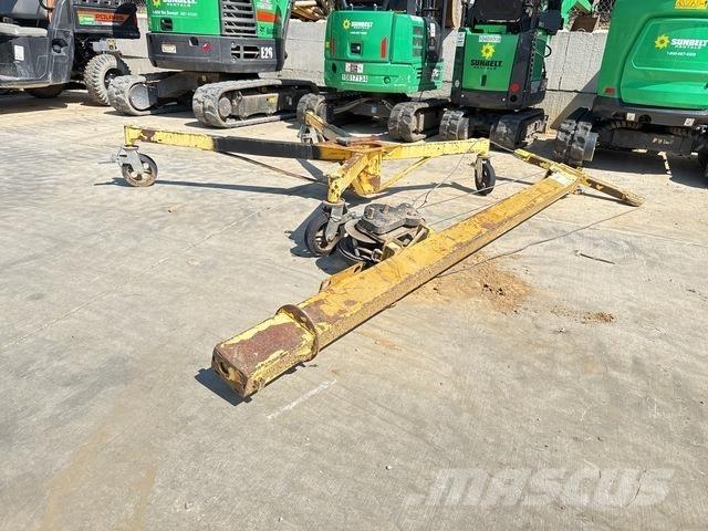 Sumner R250 Lyftblock, vinschar och materialhissar