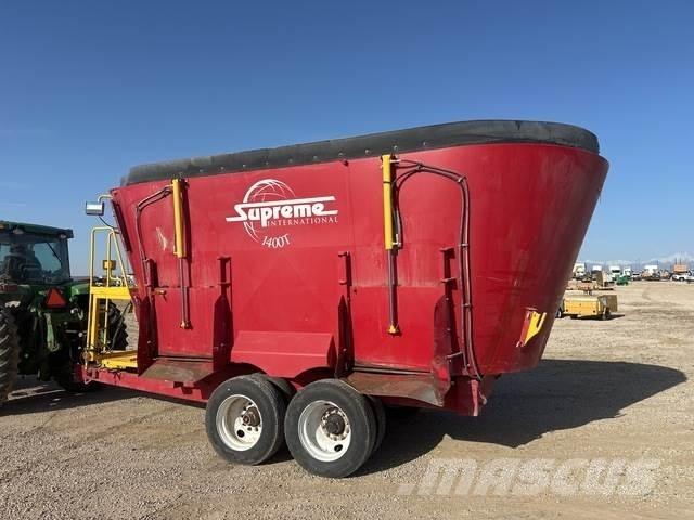 Supreme 1400T Fodervagnar