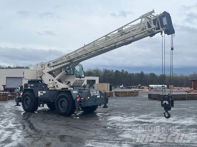 Terex RT230-2 Terrängkranar (Grov terräng)