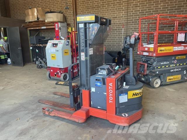 Toyota 6BWS20 Staplare