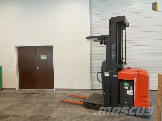 Toyota 7BPUE15 Plocktruck, mediumlyftande
