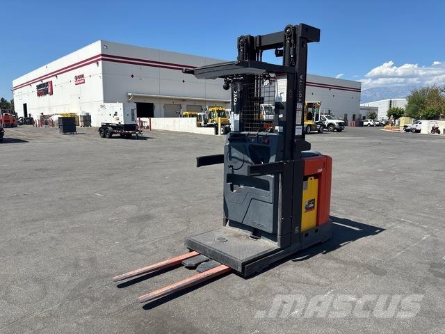 Toyota 8BPU15 Plocktruck, mediumlyftande