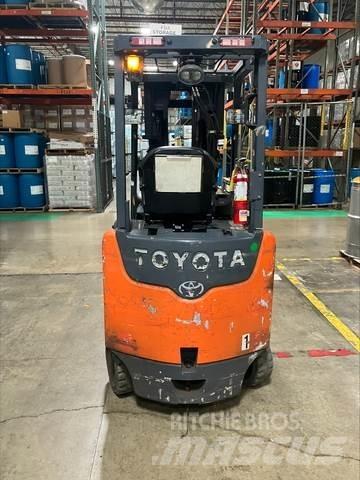 Toyota 8FBCU25 Elmotviktstruckar