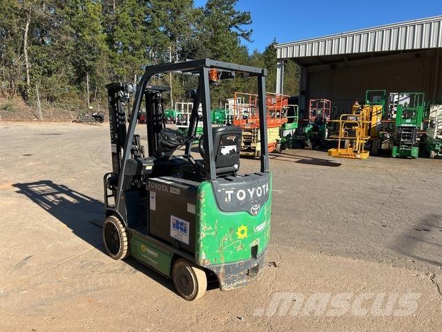 Toyota 8FBCU25 Elmotviktstruckar