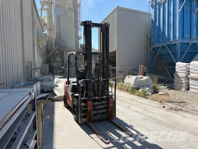 Toyota 8FDU32 Övriga motviktstruckar