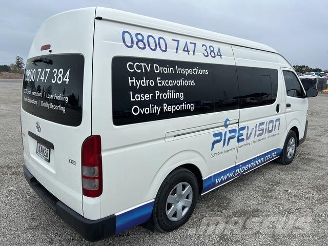Toyota HiAce Lätta skåpbilar