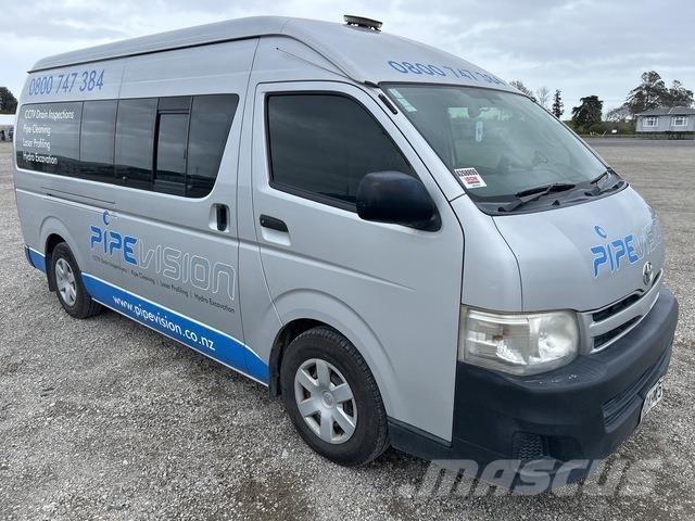 Toyota HiAce Lätta skåpbilar