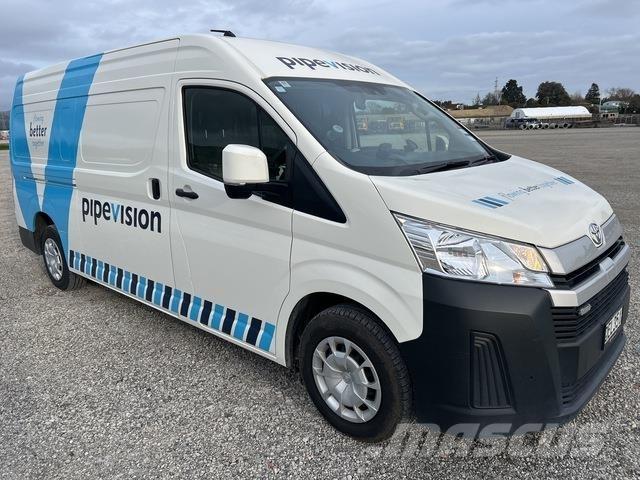 Toyota HiAce Lätta skåpbilar