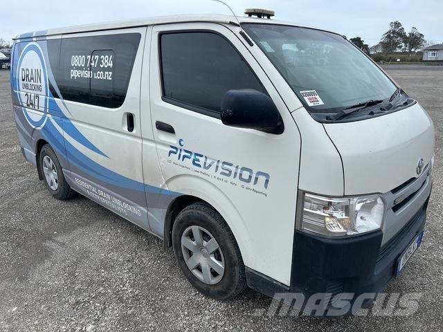 Toyota HiAce Lätta skåpbilar