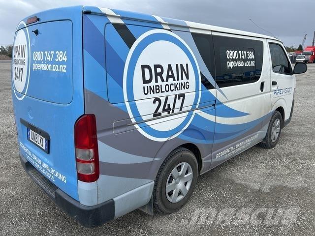 Toyota HiAce Lätta skåpbilar