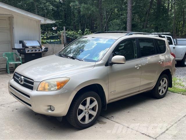 Toyota RAV4 Personbilar