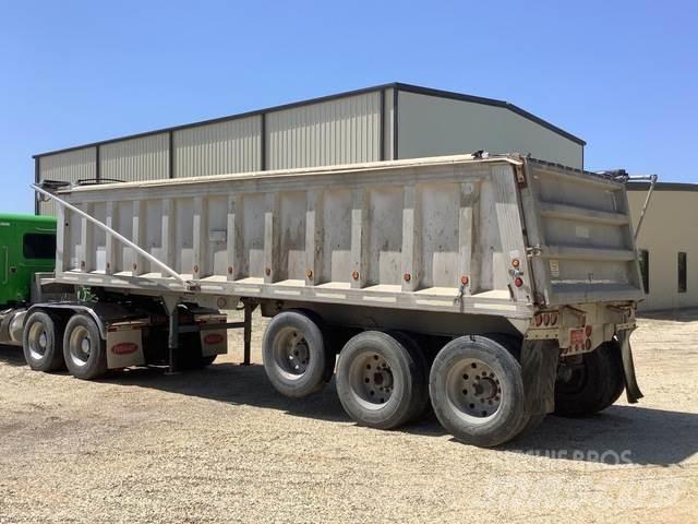 Travis S102 Tippsläp