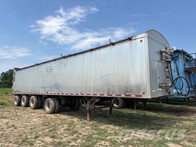 Trout River Walking floor semitrailers