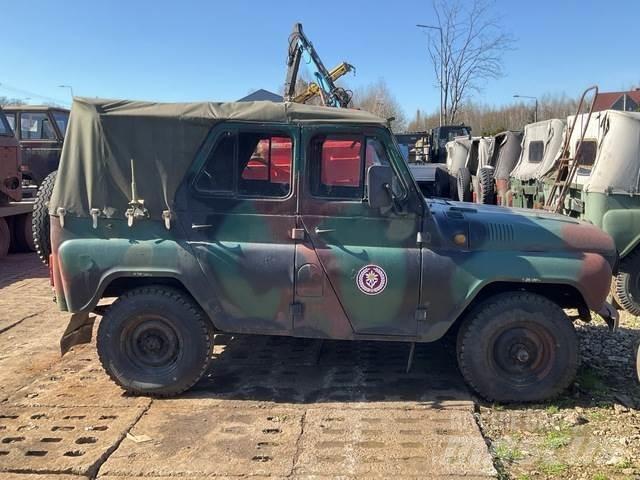  UAZ 469B Personbilar