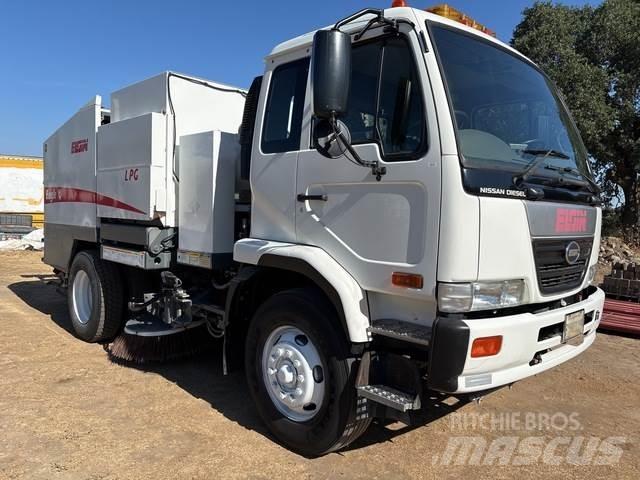 UD 3300 Sopmaskiner