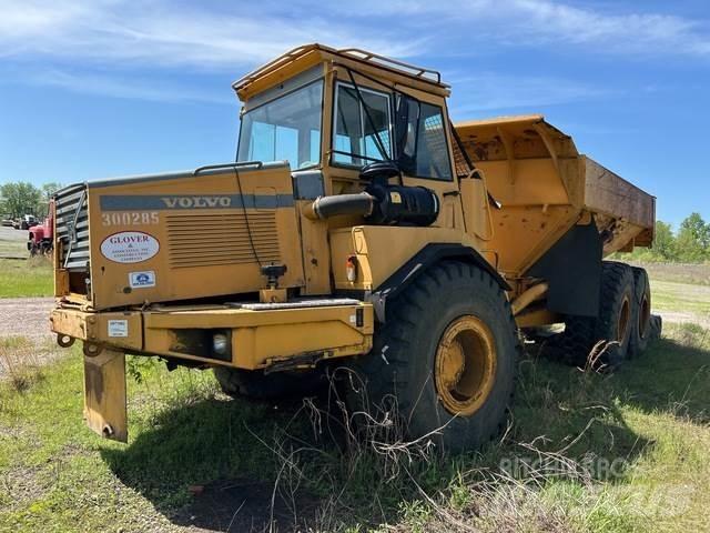 Volvo A25C 6x6 Midjestyrd dumper