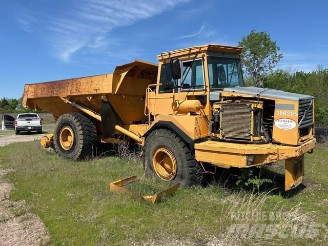 Volvo A25C 6x6 Midjestyrd dumper