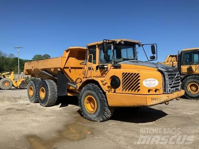 Volvo A25D Midjestyrd dumper