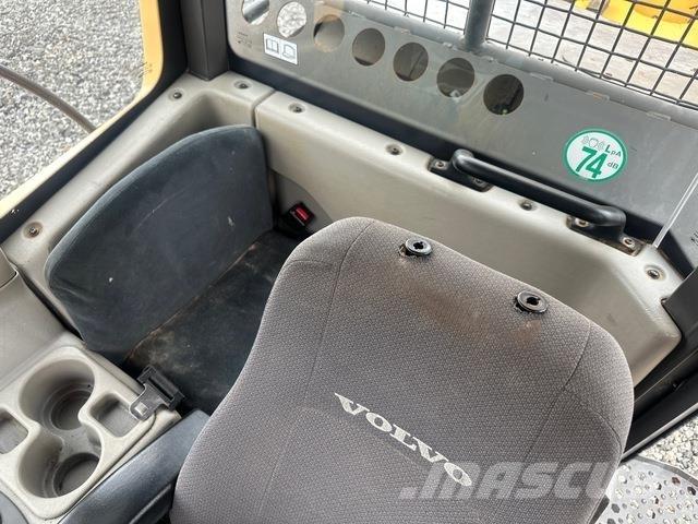Volvo A25F Midjestyrd dumper