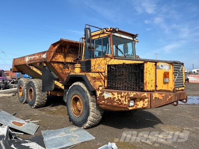 Volvo A30C Midjestyrd dumper