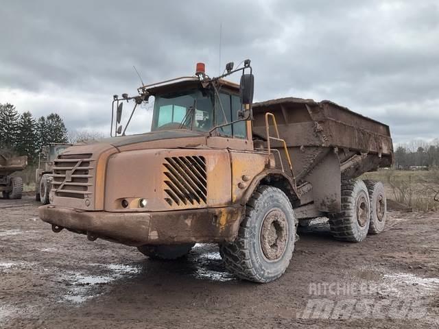 Volvo A30D Midjestyrd dumper