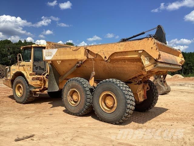 Volvo A30D Midjestyrd dumper