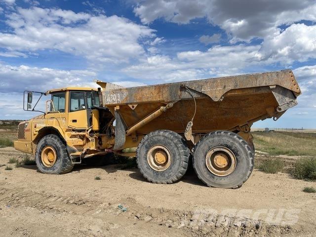 Volvo A30D Midjestyrd dumper