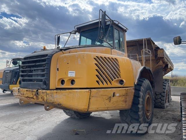 Volvo A35D Midjestyrd dumper