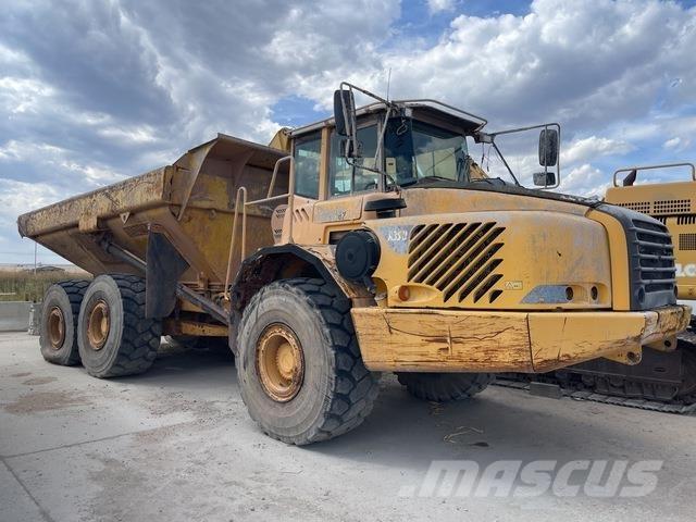 Volvo A35D Midjestyrd dumper