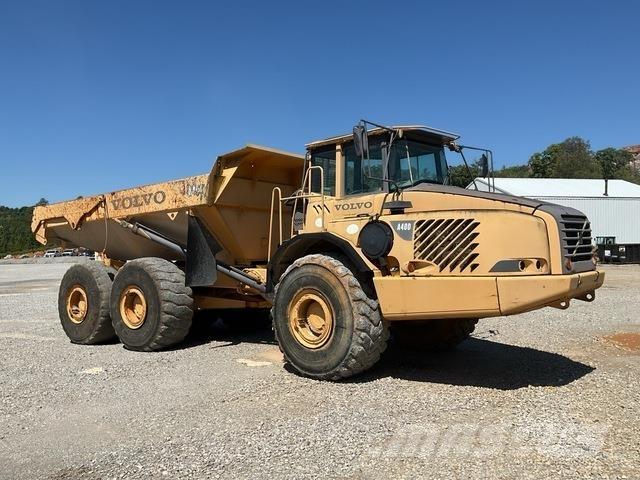 Volvo A40D Midjestyrd dumper
