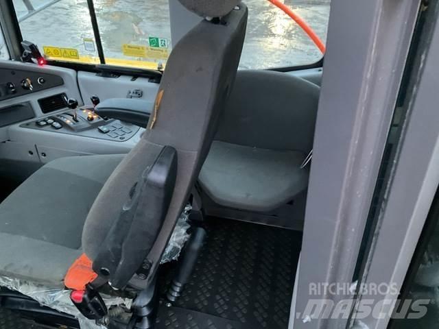 Volvo A40G Midjestyrd dumper