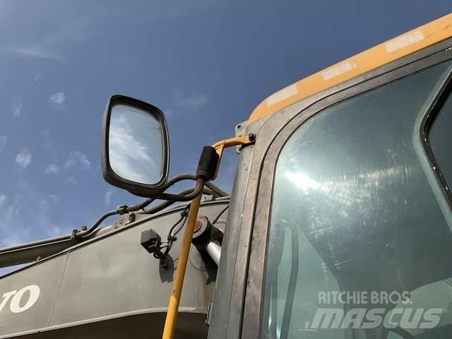 Volvo EC210D Bandgrävare