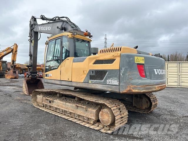 Volvo EC220DL Bandgrävare