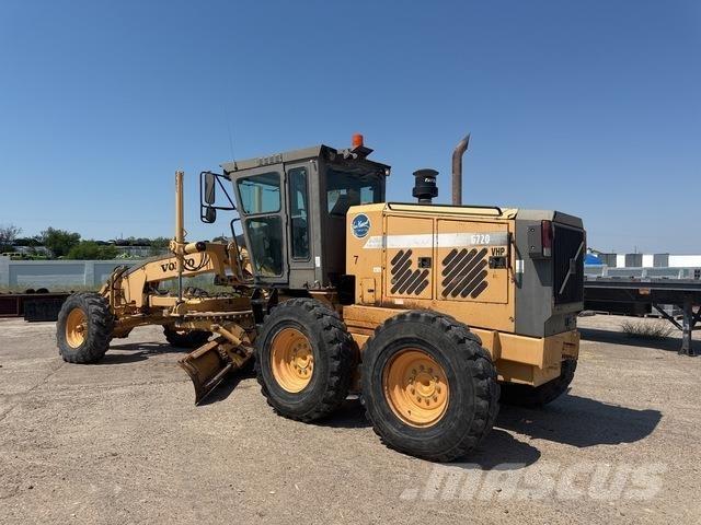Volvo G720 VHP Väghyvlar