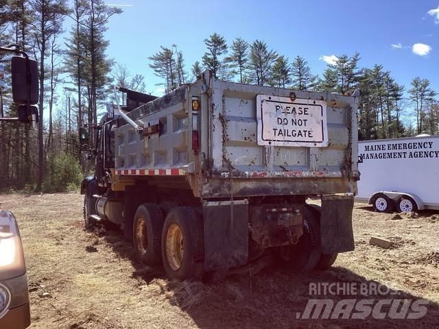 Volvo VHD Tippbilar