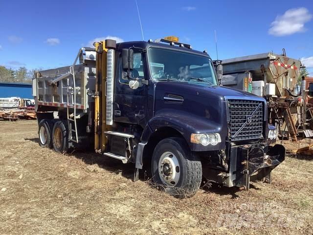 Volvo VHD Tippbilar