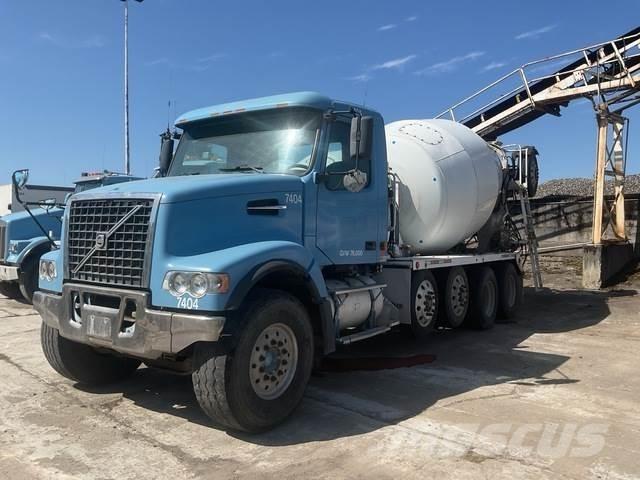 Volvo VHD104F Övriga bilar