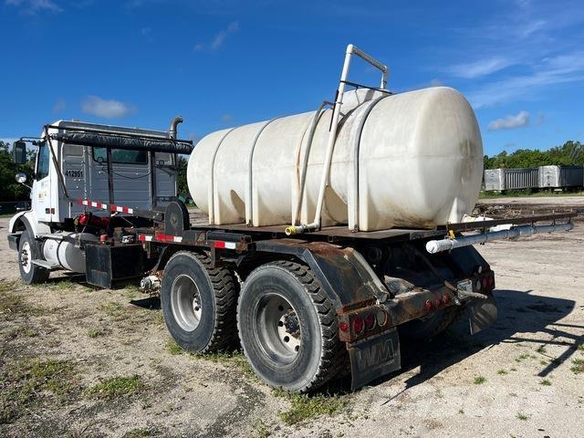 Volvo VHD64 Liftdumperbilar