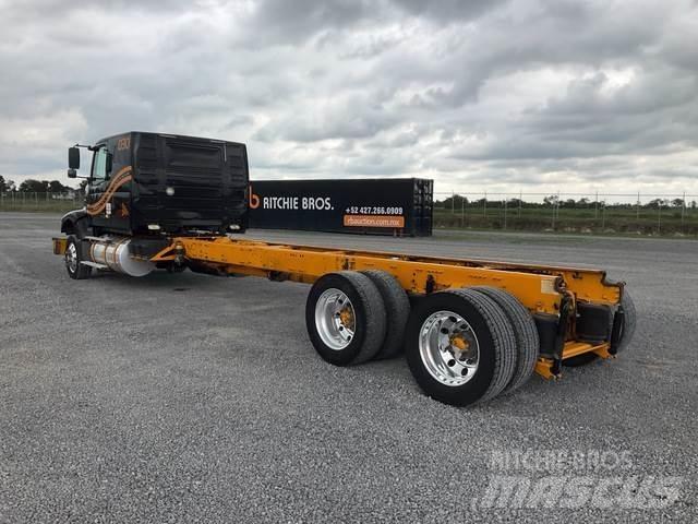 Volvo VHD64F Hytter och interiör