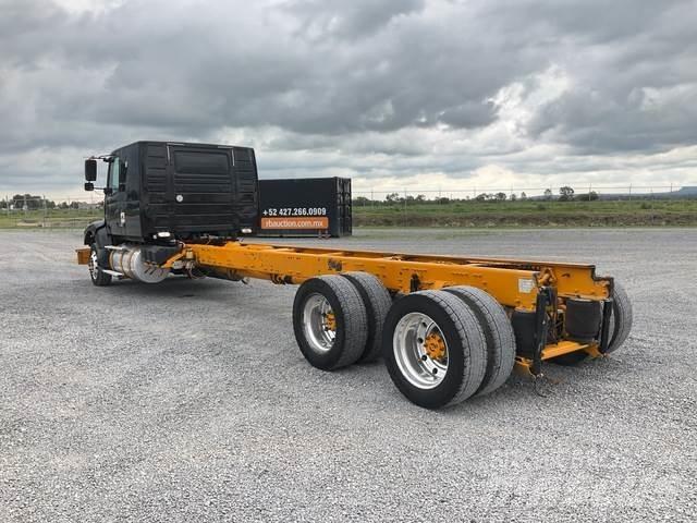 Volvo VHD64F Hytter och interiör