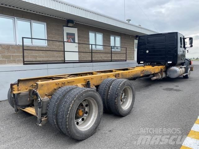 Volvo VHD64F Hytter och interiör