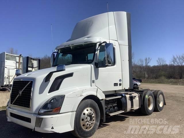 Volvo VNL Dragbilar